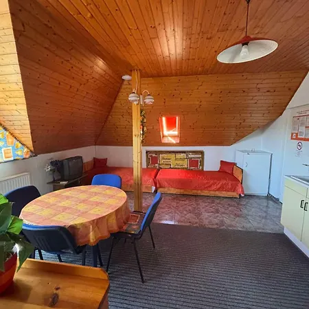 Virginia Apartment