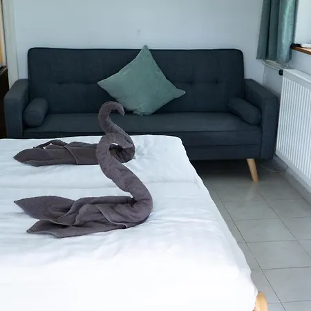 Virginia Apartment