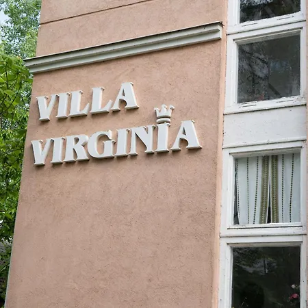 Virginia Apartment